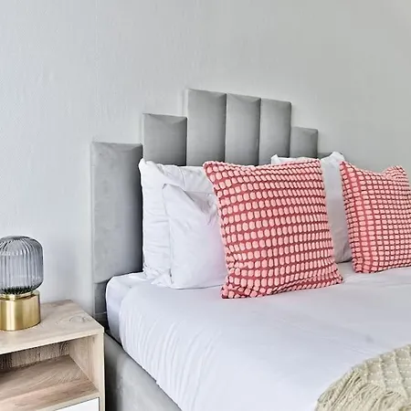 Spacieux Dans La Banlieue Parisienne Apartamento *